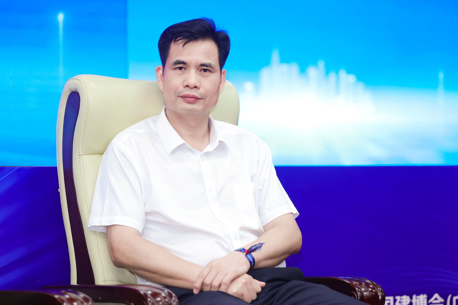 7對話嘉賓5黃偉雄-2_看圖王.jpg