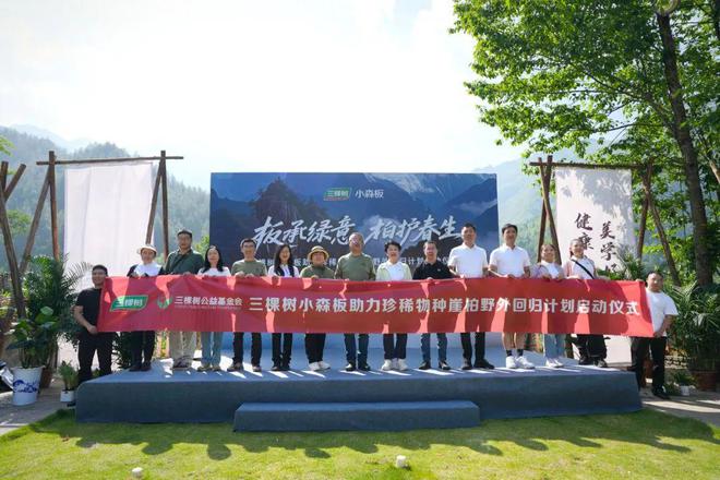 下載 (1).jpg